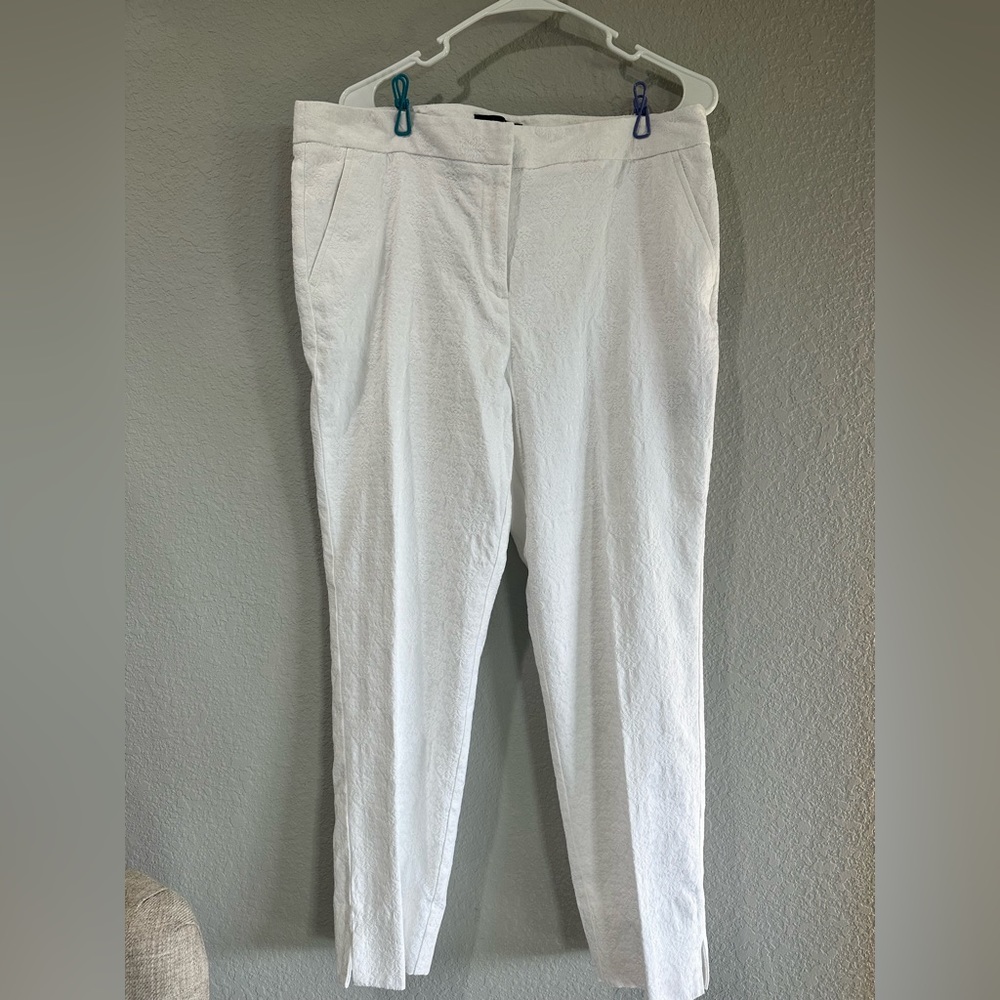 Dana Buchman textured pant